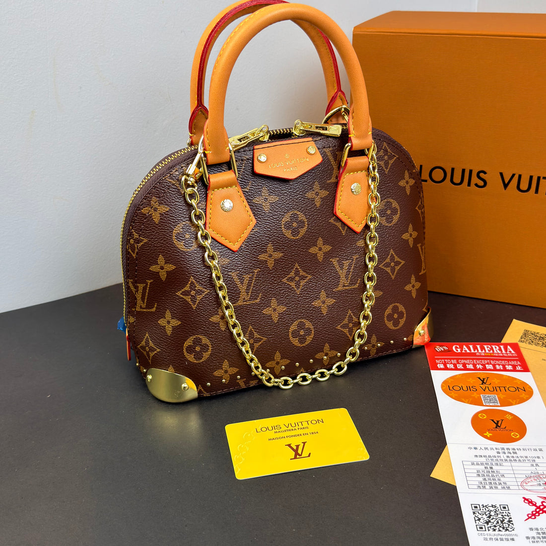 LV premium quality Hand bag