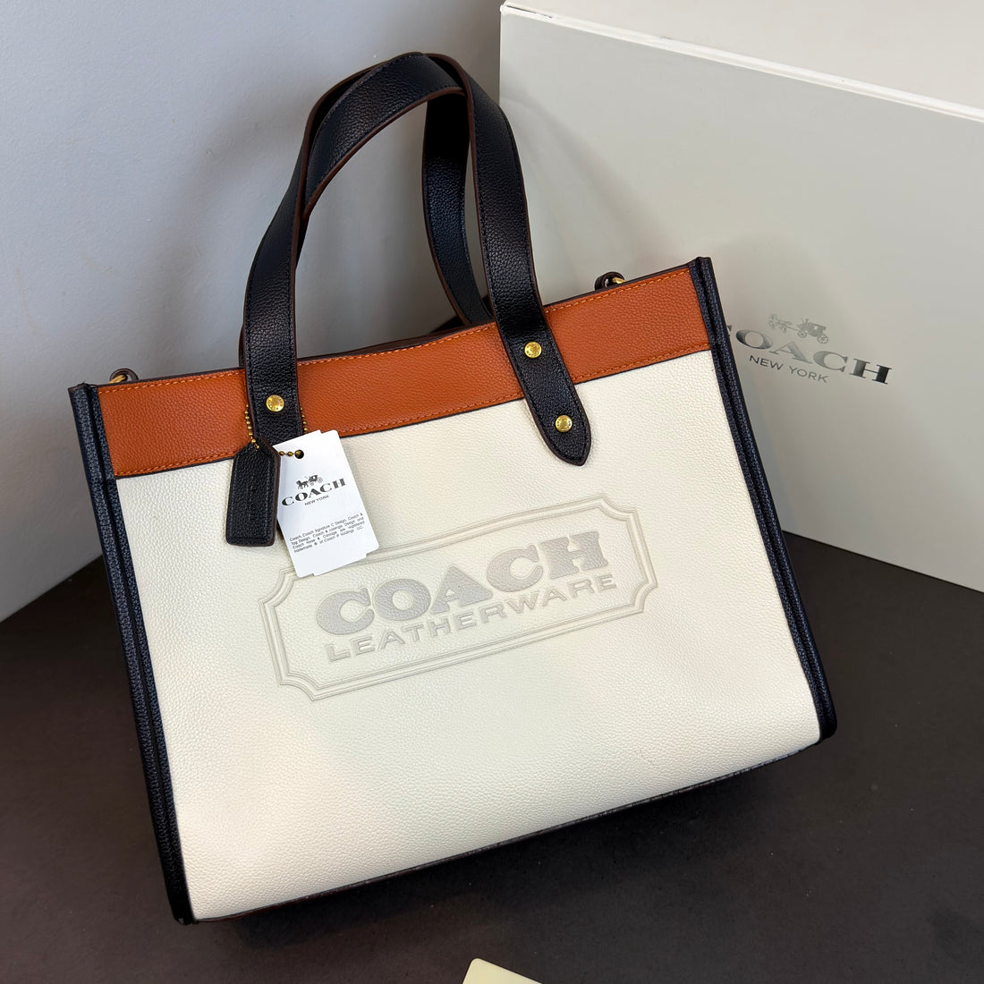 COACH premium Quality Hand bag