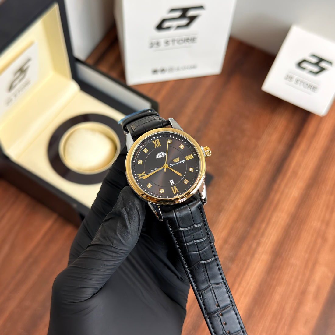 Success way strap circle dial