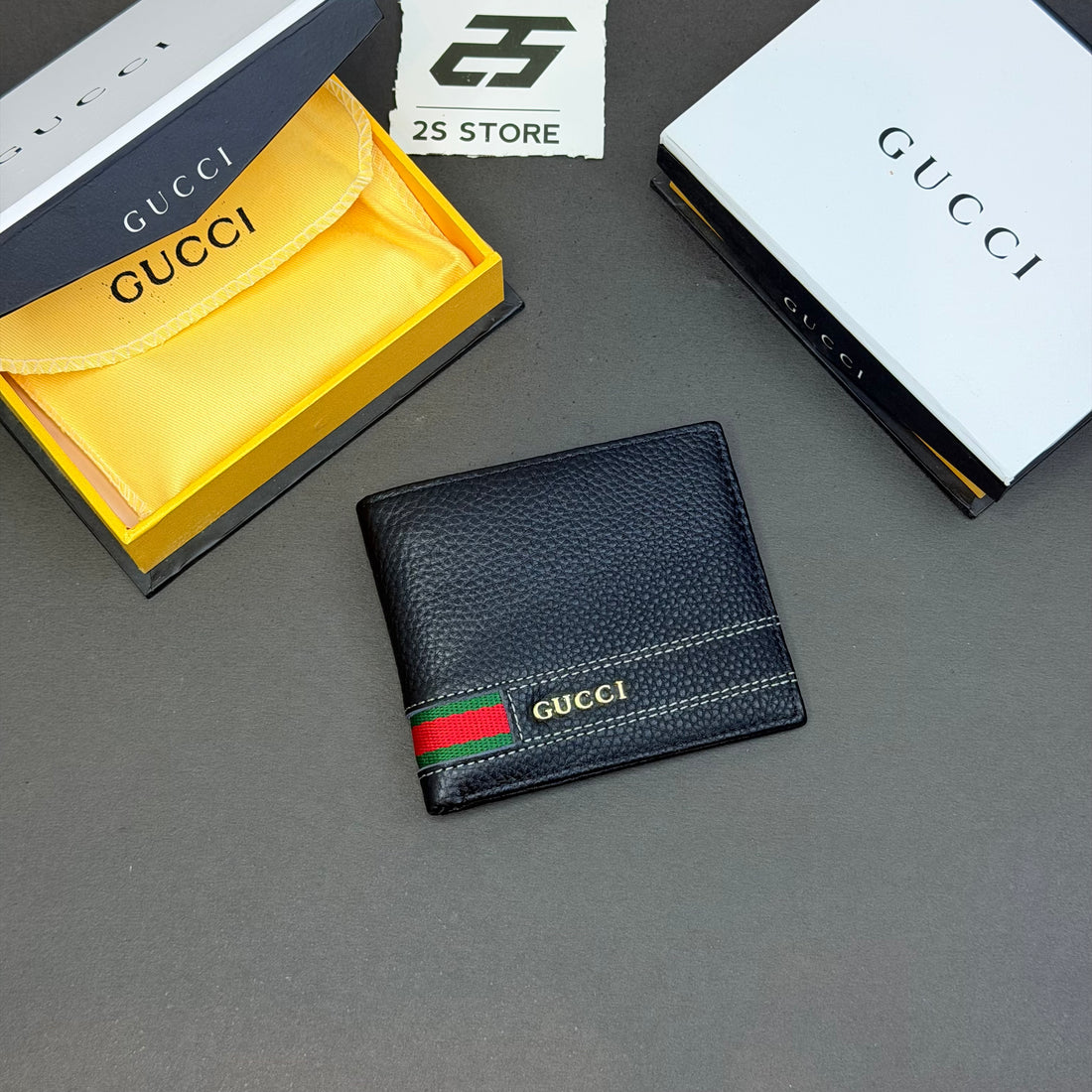GUCCI men’s short wallet