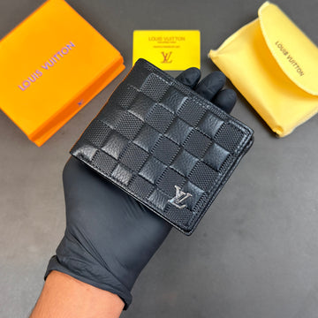 LV men’s short wallet